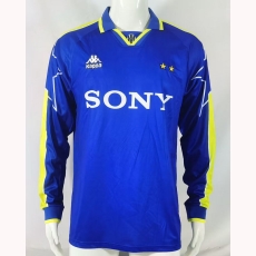 96-97 Juventus away